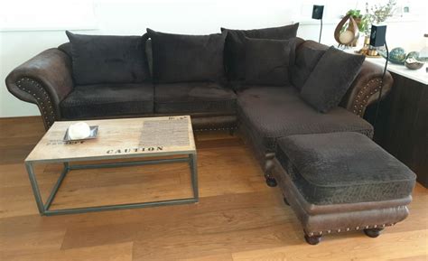 Whether spending the working day in the kitchen, living room, bedroom, guest room or even the garden, our furniture will make a home office work around the clock. Sofa Landschaft in 6811 Gemeinde Göfis für € 90,00 zum ...