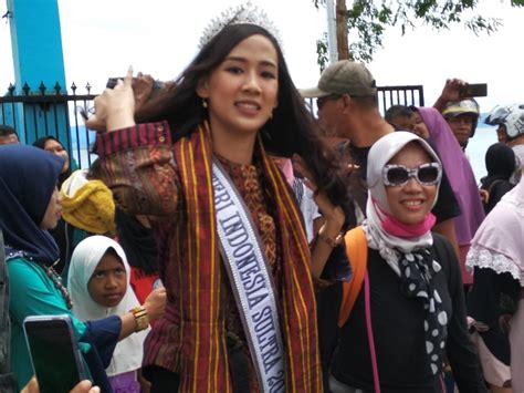 Wa Ode Amelia Nadine Perwakilan Sultra Di Pentas Putri Indonesia Kunjungi Muna Inilahsultracom