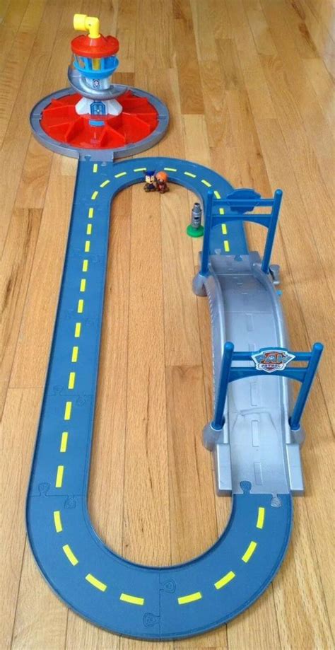 Paw Patrol Launch N Roll Lookout Tower Track Adventure Play Set Euc