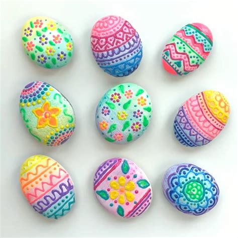 Rock Painting Designs Using Puffy Paint Rock Crafts Easter Egg