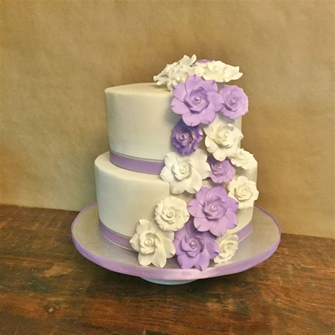 Lavender And White Rose Wedding Cake 8 And 10 Round Wedding Cakes