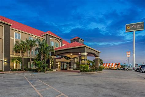 La Quinta Inn And Suites By Wyndham Corpus Christi Airport Corpus Christi Tx Hotels