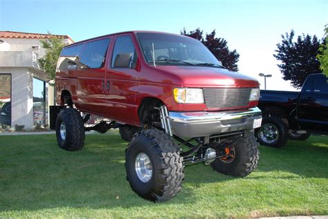 When climbing grades you will have a. EXTREME FORD CLUB WAGON VAN 4 WHEEL DRIVE | Navymailman ...