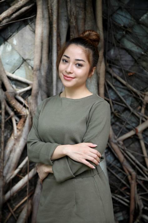 Momen tersebut hanya akan dihadiri sekira 30 orang saja. Dilamar Kekasih, Nikita Willy Berencana Nikah Tahun Ini ...