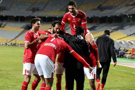 حقق فريق طلائع الجيش فوزا هاماً على نظيره وادي دجلة، بهدف دون رد، ضمن منافسات الجولة 24 من الدوري وأحرز أحمد سمير لاعب طلائع الجيش هدف اللقاء الوحيد في الدقيقة 54 من عمر اللقاء. أخبار 24 | تُوج بالثلاثية.. الأهلي بطلاً لكأس مصر للمرة ...
