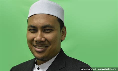 Mengatasi ketakutan di atas pentas. Pemuda PAS minta maaf jemput Zamri Vinoth ke pentas
