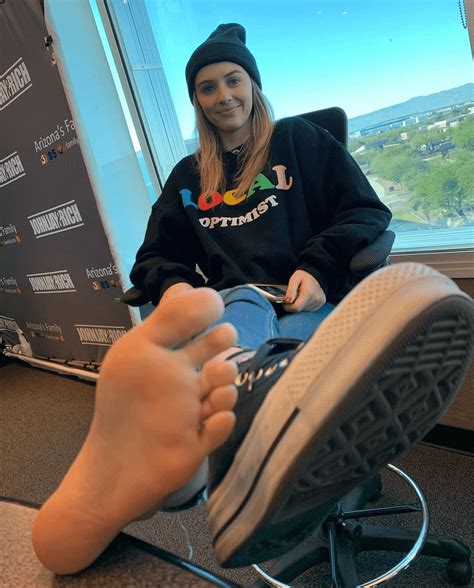 What Would You Do To Delaneys Sexy Feet If You Could No Limits Tell Me In The Comments R