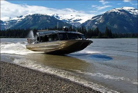 7 Shallow Water Boats You Can Use In Inches Of Water Flat Bottom Boat