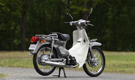 Honda super cub c50 added a new photo to the album: Honda Global | Story Vol.4-3