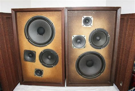 Classic Fisher 4 Way Stereo Speakers ~ 8 Woofers