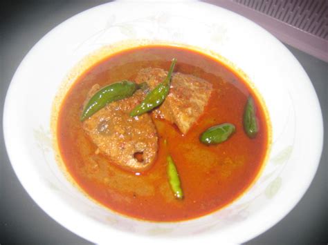 Selain daripada gulai ikan tongkol, kuah gulai udang. Gulai Ikan Tongkol Nasi Dagang Terengganu - Azie Kitchen