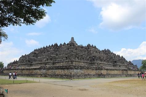 Sejarah Seni Budaya Sejarah Candi Borobudur Salah Satu Candi My Xxx My Xxx Hot Girl