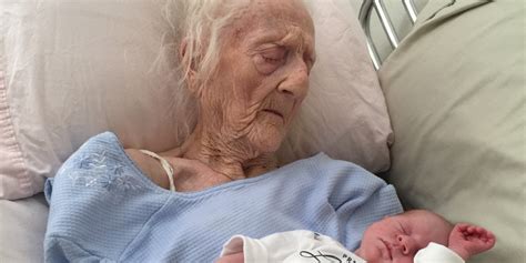 Image Of 101 Year Old With Baby Sparks Unbelievable