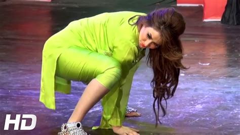 Afreen Khan Hot Dance In Home Mujra 2017 Hd Youtube