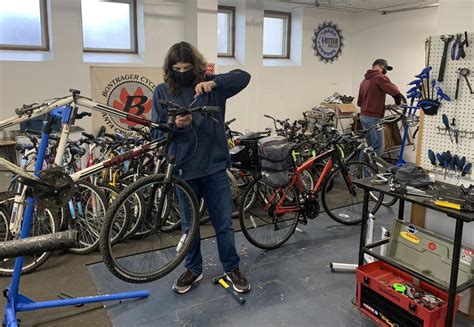 Bike Lab Keeps The Good Vibes Rolling Cotter Chronicle