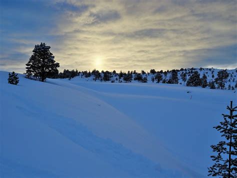 «#utno #utpåtur #fjellsætra #sykkylven #sunnmøre #sunnmørsalpane #ilovenorway #utsikt #snø #tre…» Vinter i #Sykkylven. #Sunnmørsalpane #Sunnmøre # ...