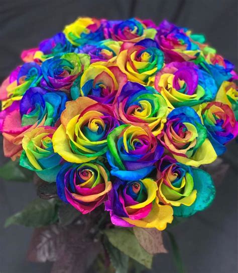 Rainbow Roses Rainbow Roses Fancy Flowers Luxury Flowers