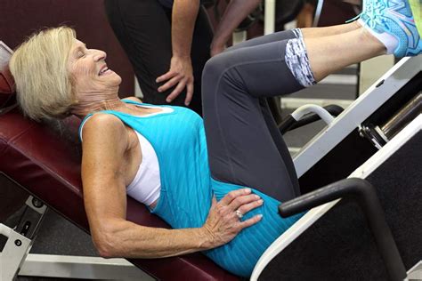 Older Women Find New Life With Weight Lifting The Blade