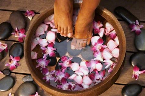 Black women with pretty feet. The Best At-Home Organic Pedicure for Natural, Pretty Feet ...