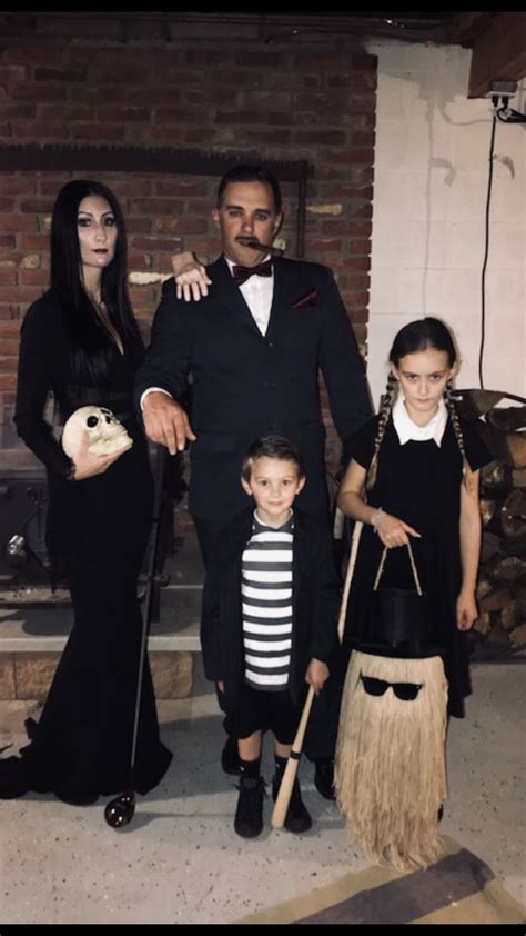 Inspiration, make up tutorials and all accessories you'll need to create your own diy wednesday addams costume. DIY Addams Family Halloween costume. Mortica, Gomez, Wednesday, pugsley and… | Family halloween ...
