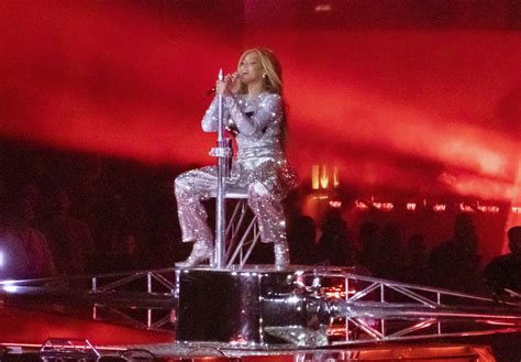 Les Premières Images Du Concert De Beyoncé Au Stade Roi Baudouin Foto