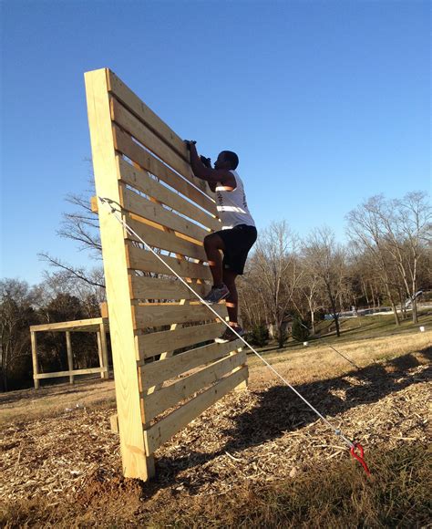 Diy Pallet Climbing Wall Adult Obstacle Course Pinterest