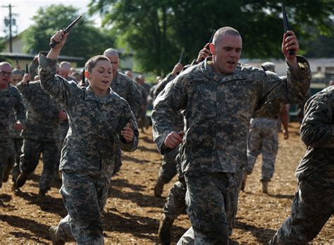 Female Army Ranger Grads Are Nations Top Soldiers But Cant Fight Time