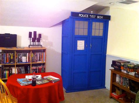 This Tardis Actually Is Bigger On The Inside Pics Global Geek News