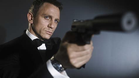 Daniel Craig Rumored To Be Coming Back For More James Bond — Geektyrant