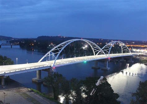 Broadway Bridge Over The Arkansas River Remaking A Landmark Garver