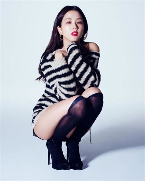 Magazine Jisoo For Vogue Korea March 2020 Blackpinkofficial Kpop Feminino Ideias