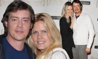 Dazed And Confused Actor Jason Londons Wife Sofia Files For Legal