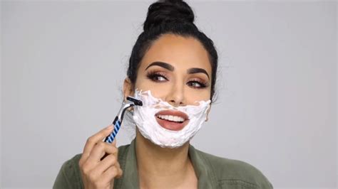 Why A Popular Beauty Blogger Is Telling Women To Shave Their Faces