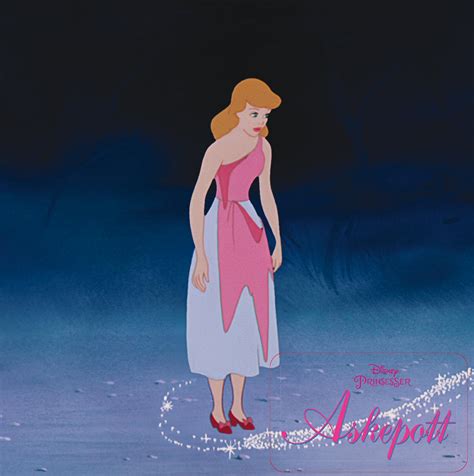 Disneys prinsesseunivers dekker en hel rekke av prinsesser og kvinnelige helter som askepott, rapunzel. Askepott av Disney
