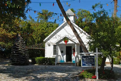 We have plenty of videos, recipes and guides to provide inspiration for how to ice, top and finish off a traditional, festive fruitcake. Captiva-Chapel-By-The-Sea Christmas in Florida (With ...