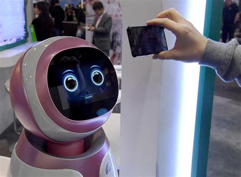 Robots At Ces 2017 Robots Steal The Show At Ces 2017 Pictures Cbs