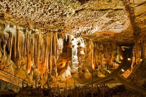 Arkansas Blanchard Springs Caverns Is A Cave System Located In The