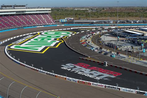 Nascar cup series championship race. ISM Raceway will host 2020 NASCAR championship weekend ...