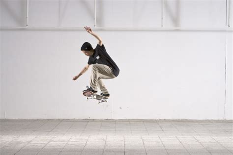 How To Fs 180 Ollie Skateboard Trick Tip Skatedeluxe Blog
