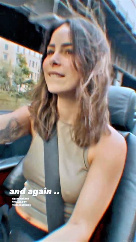 Lena Meyer Landrut Shows Her Pokies While Driving 8 Pics Video