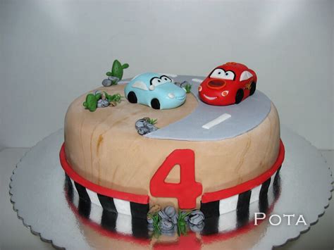 Image Gateau Anniversaire 4 Ans
