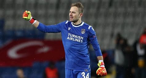 Mert günok statistics and career statistics, live sofascore ratings, heatmap and goal video highlights may be available on sofascore for some of mert günok and başakşehir fk matches. Mert Günok, Başakşehir kalesine duvar ördü - TRT Spor ...