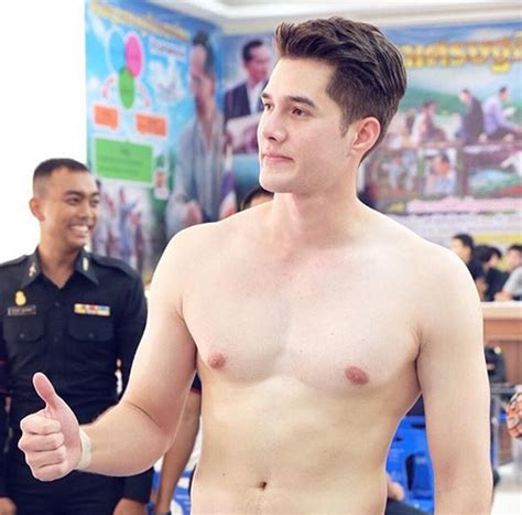 ลงละคร ทะเลไฟ แฟนคลับจับจิ้น เซฟฟานี่ อาวะนิค ดาราเดลี่พาส่องโผนางเอกที่ผ่านมาว่าคู่ไหนจะฟินสุด! มิก ทองระย้า กล้าม ล่ำ ๆ ชวนฟิน ที่ได้ใจสาว ๆ ไปทั้งประเทศ