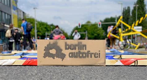„Volksentscheid Berlin autofrei“ beendet Unterschriften-Sammlung