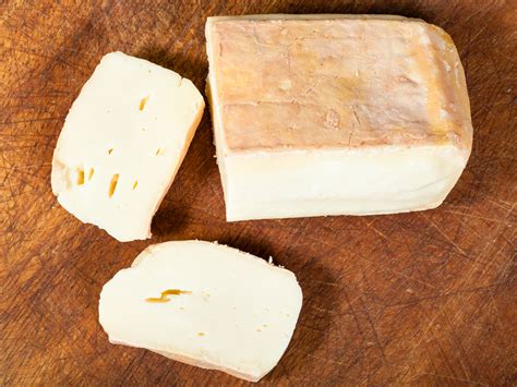 Gorge On Tastiest Italian Cheese On Your Next Staycation To Italy ...