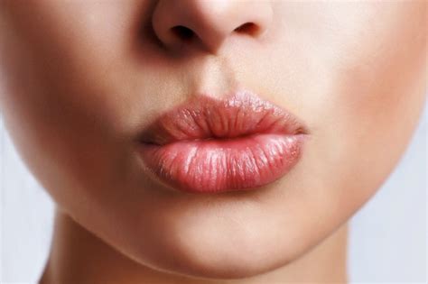 Makeup Tricks That Plump Your Lips