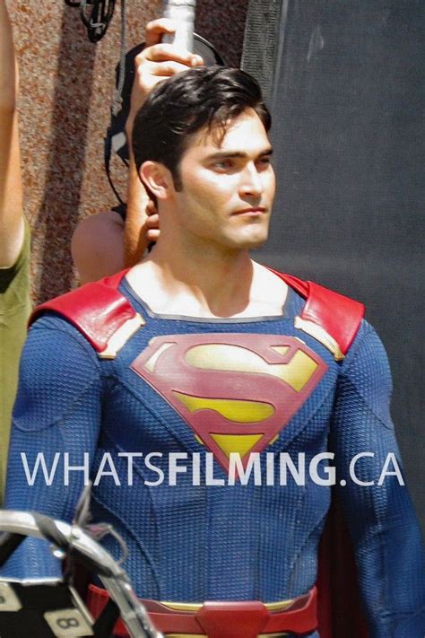 Tyler Hoechlin As Superman For Supergirl Season 2 In Vancouver