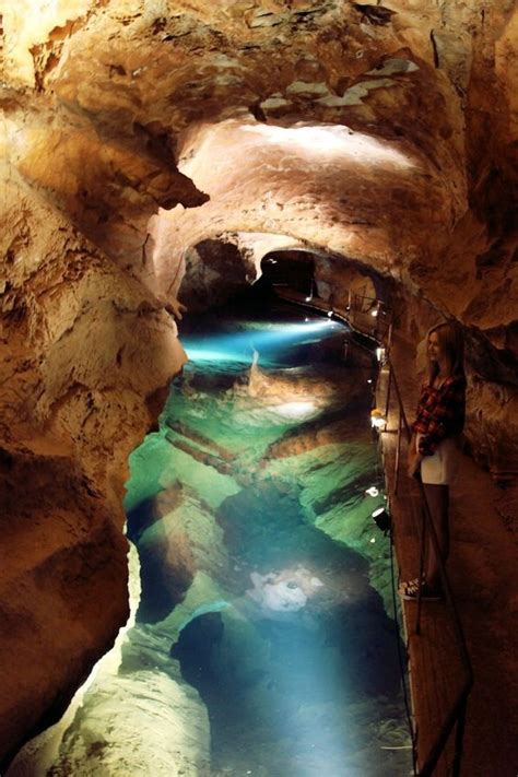 Jenolan Caves Australia Jenolan Caves Places To Travel Places To Go