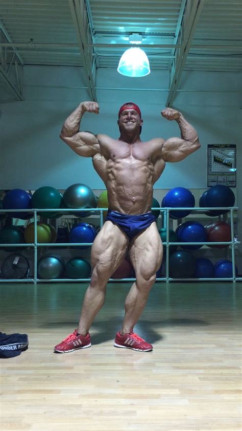 Brandon Beckrich BodyBuilders StrongMen Bodybuilding