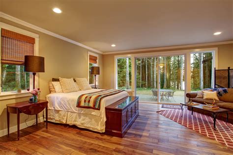 I know a couple people who ripped carpet up and installed beautiful hardwood floors in one afternoon. 32 Bedroom Flooring Ideas (Wood Floors)